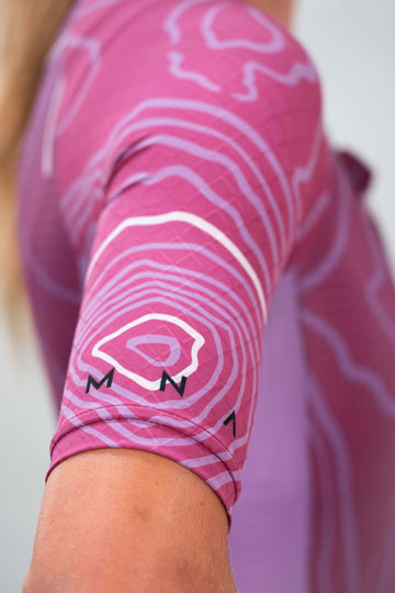 Sleeve of Aero Kona Trisuit in pink