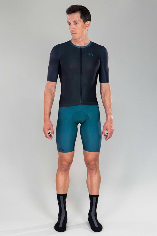 full body frontal view of man wearing mna metsa cycling jersey